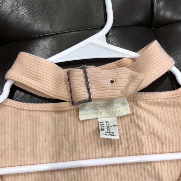 Plus size Buckle neck nude body suit - Picture 4 of 4